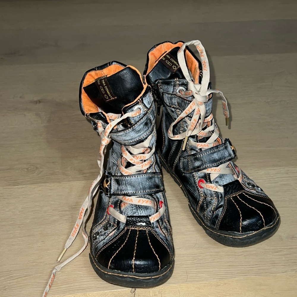 Stylish Black and Orange High-Top Women's Shoes